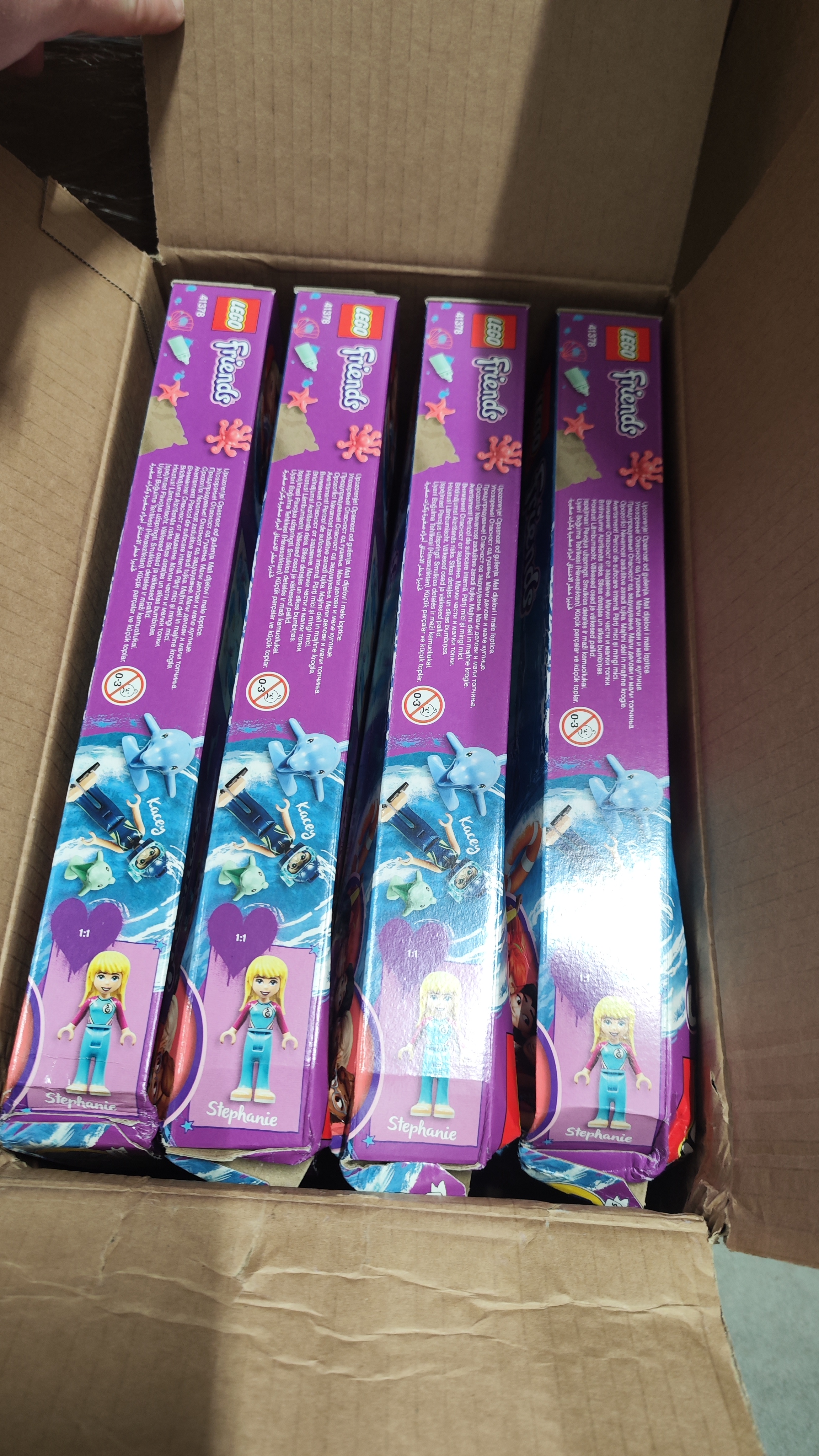 Promačklá krabice - LEGO Friends 41378 LEGO stavebnice Friends 41378 Na záchranu delfínů