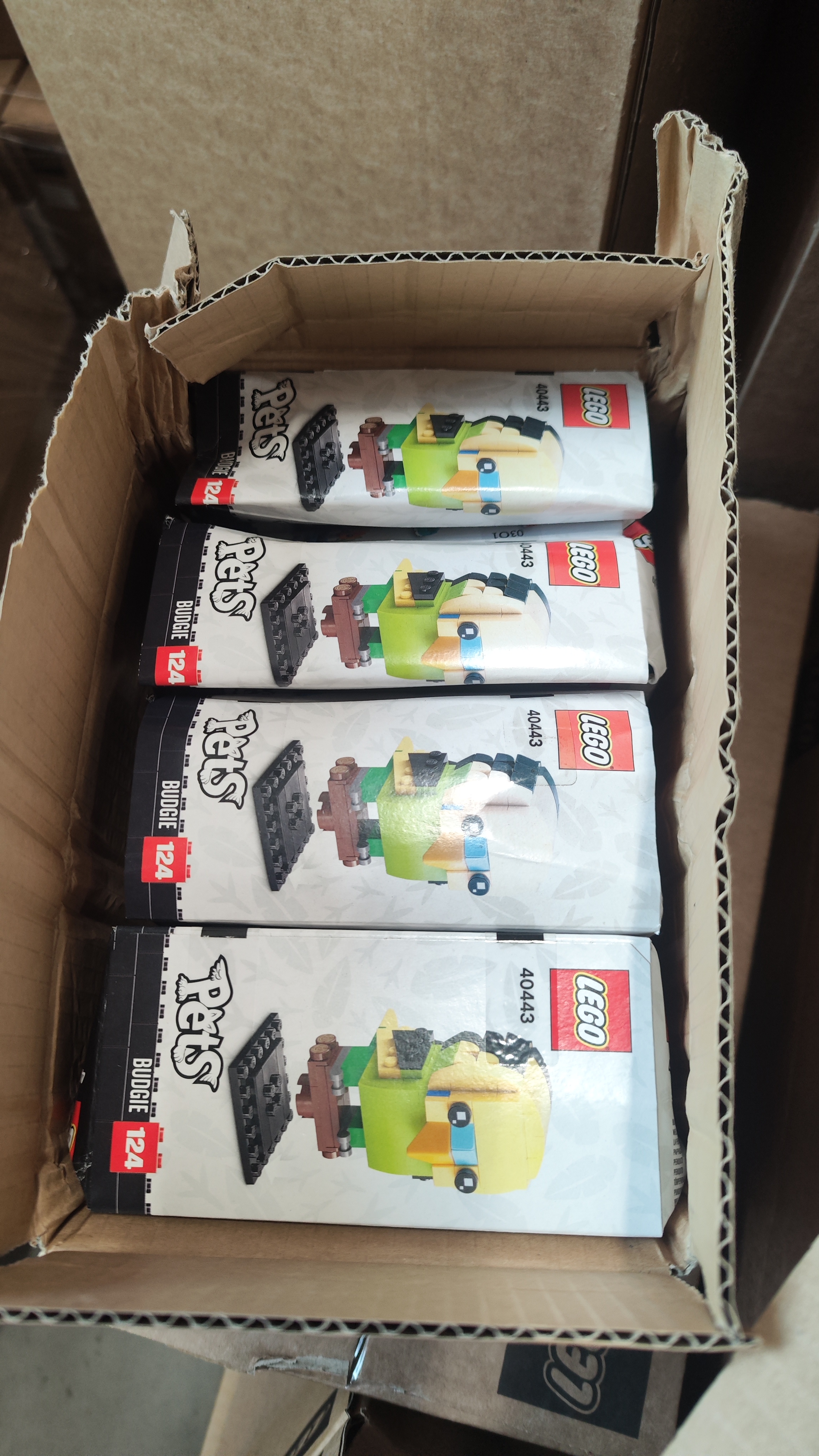 LEGO BrickHeadz 40443 Andulka - rozbitá krabice