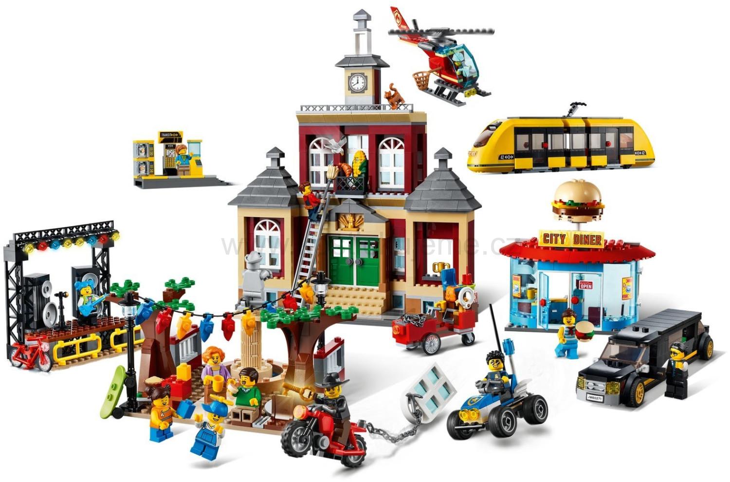 LEGO CITY 60271 Hlavní náměstí