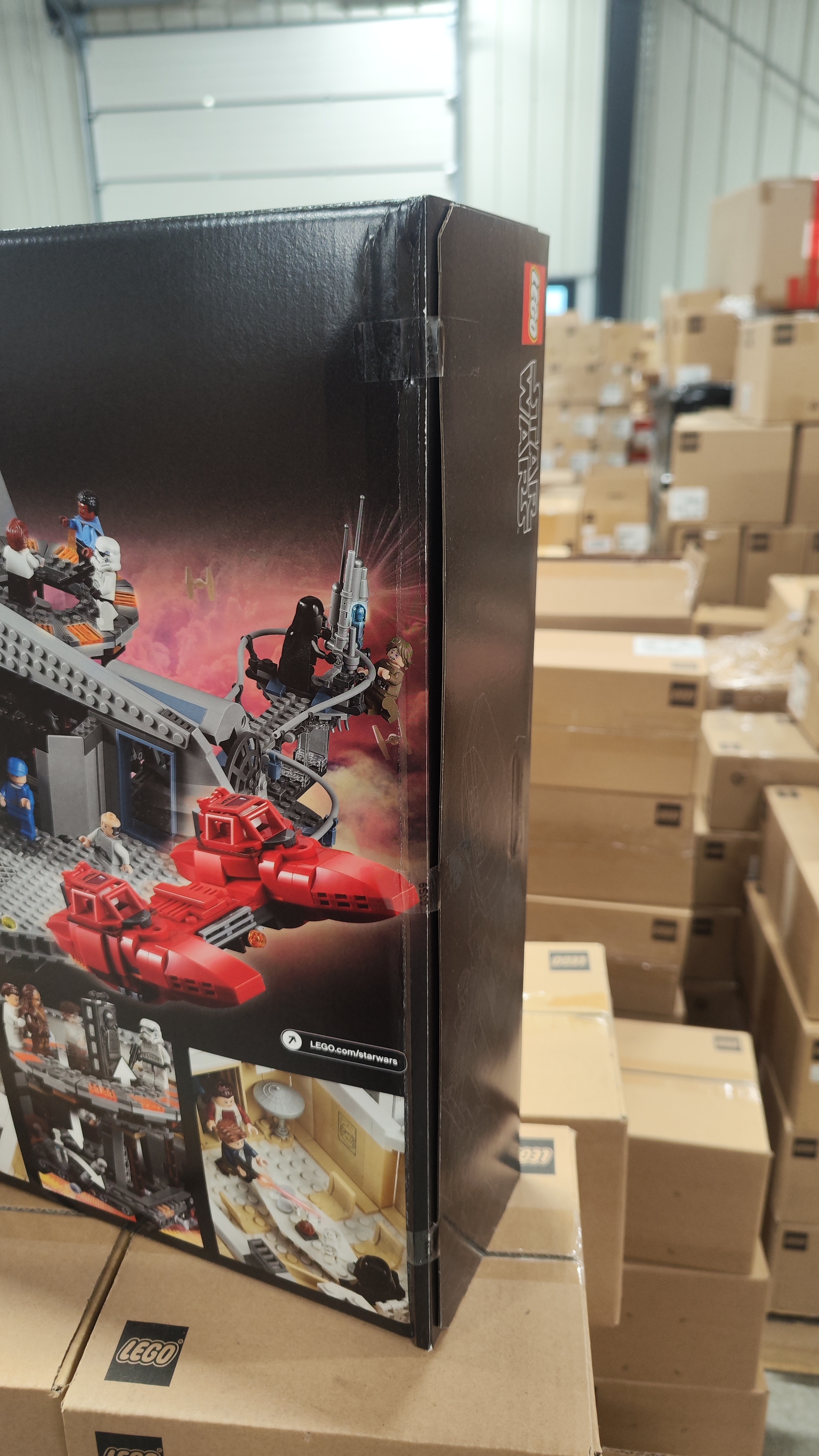  LEGO Star Wars 75222 Zrada v Oblačném městě- promáčklá krabice 