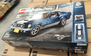 Lego Creator 10265 Ford Mustang GT - Promačklá krabice
